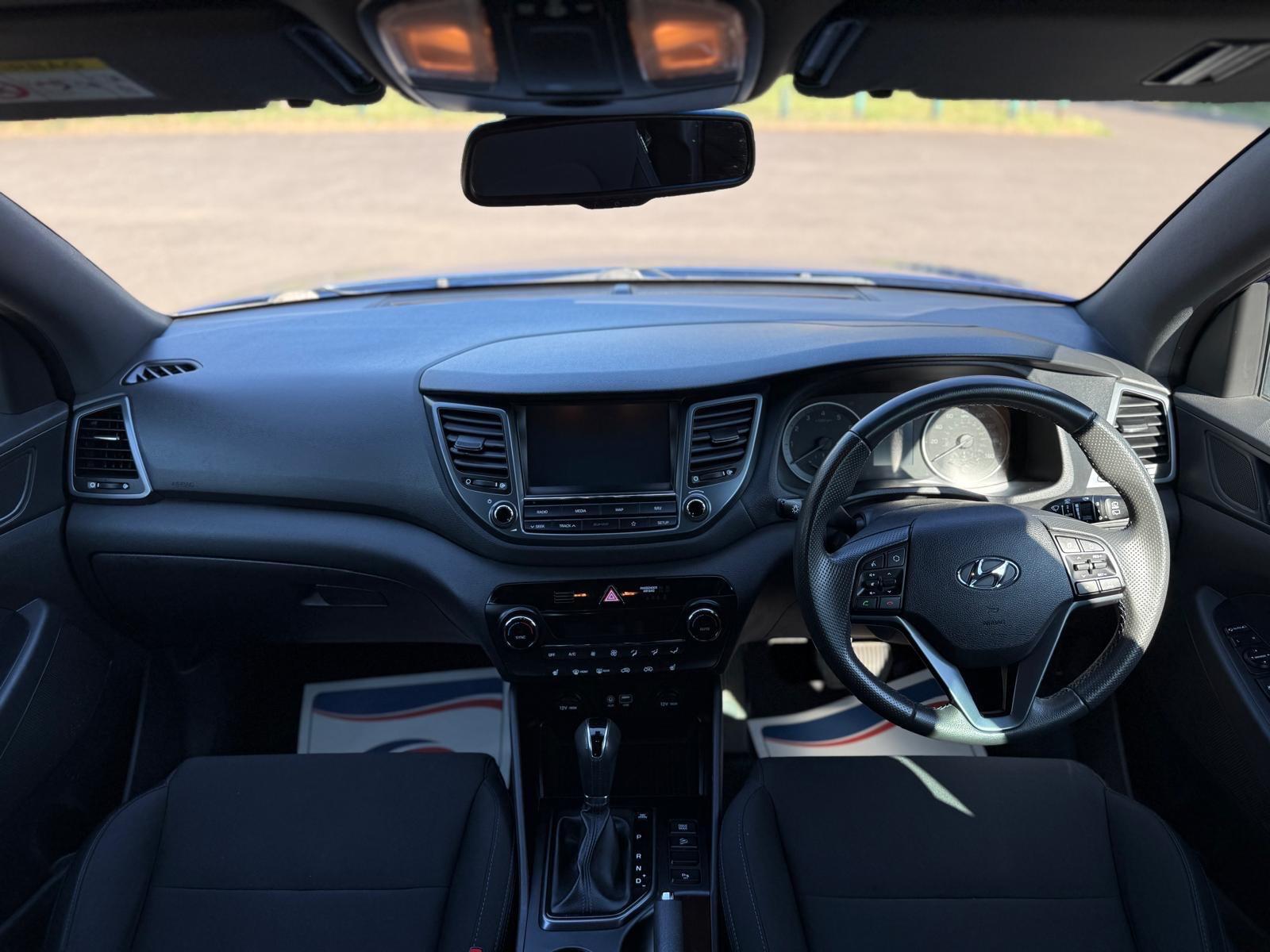 Hyundai Tucson view 2