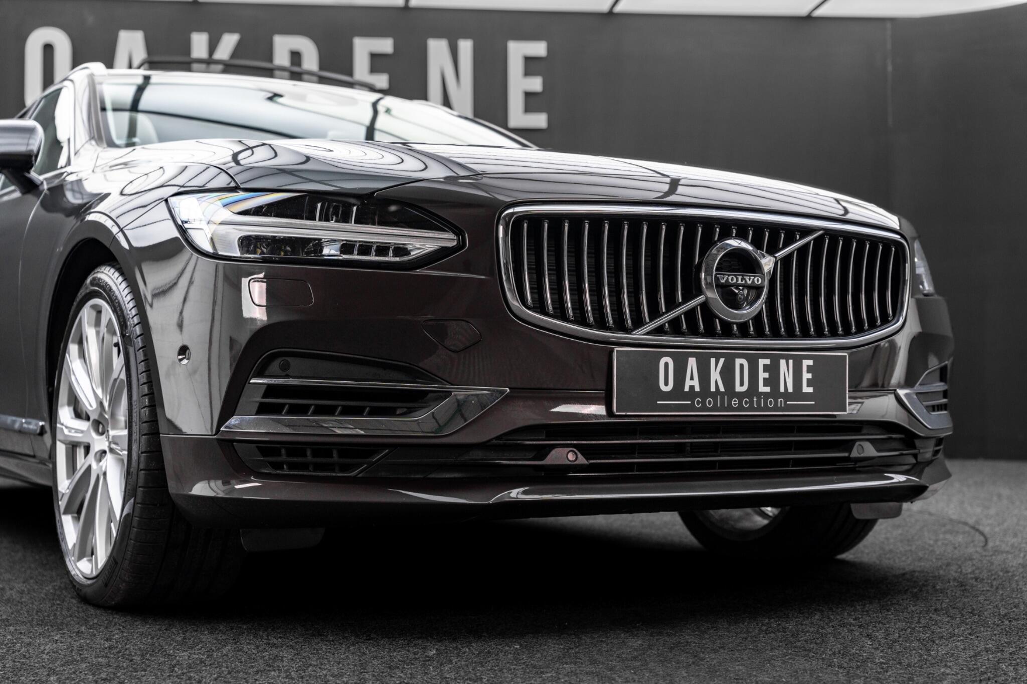 Volvo V90 view 40