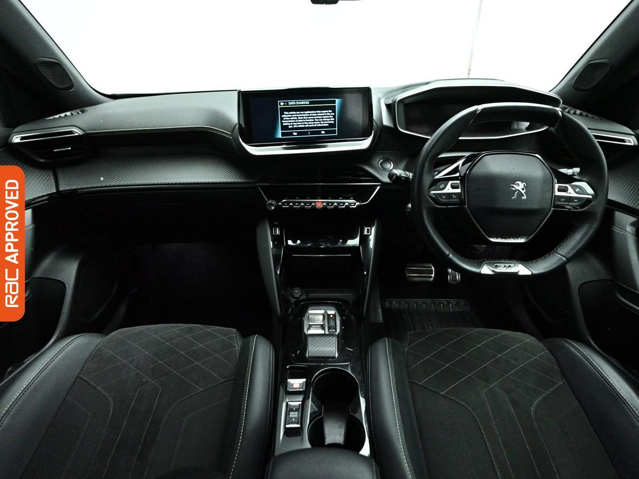 Peugeot E-2008 view 2
