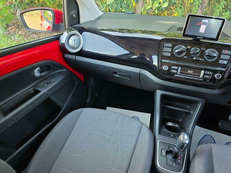 Volkswagen Up! view 37