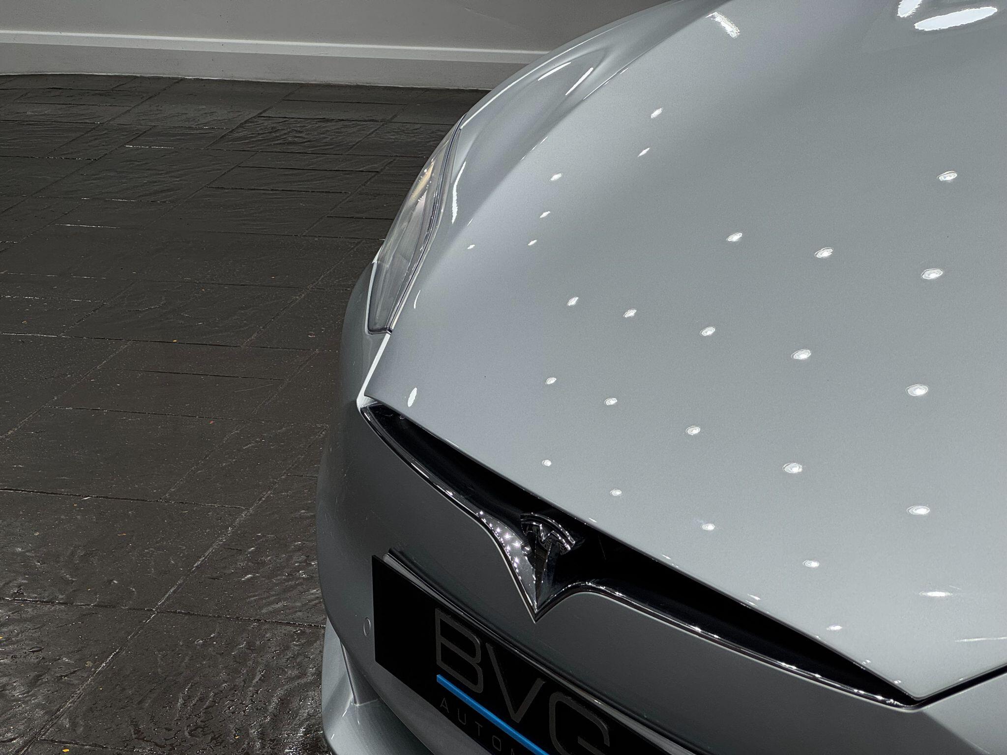 Tesla Model S view 10