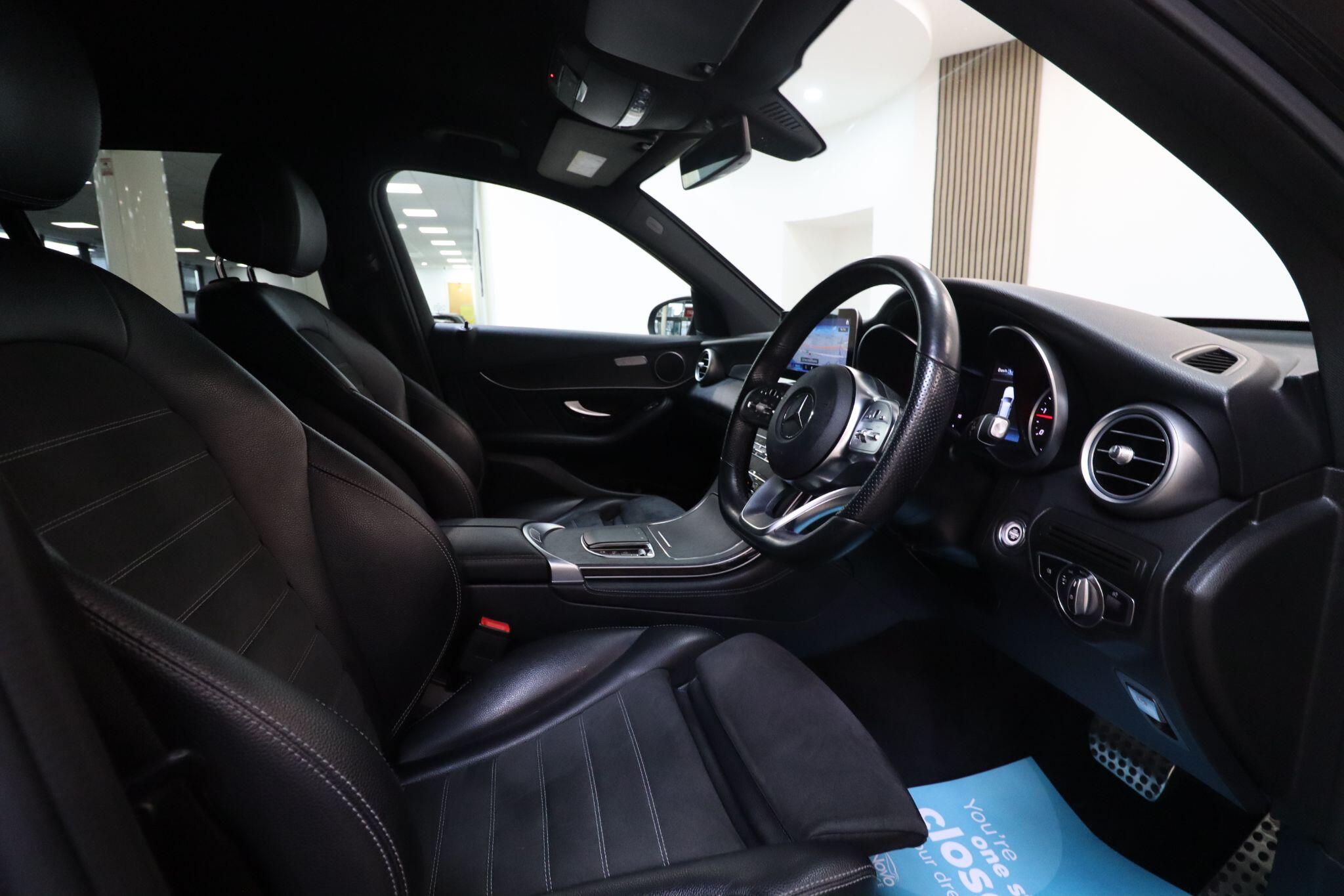 Mercedes-Benz GLC view 14