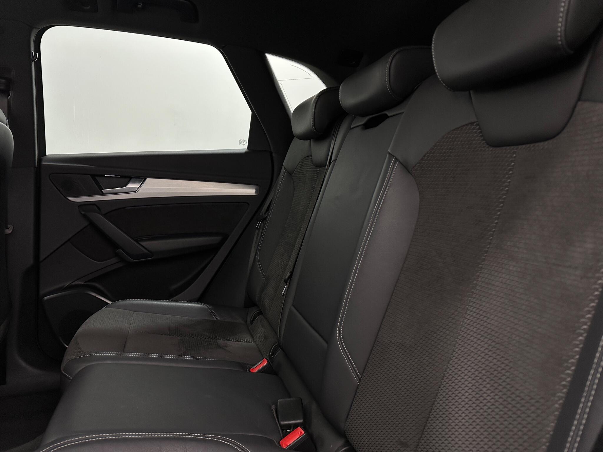 Audi Q5 view 38