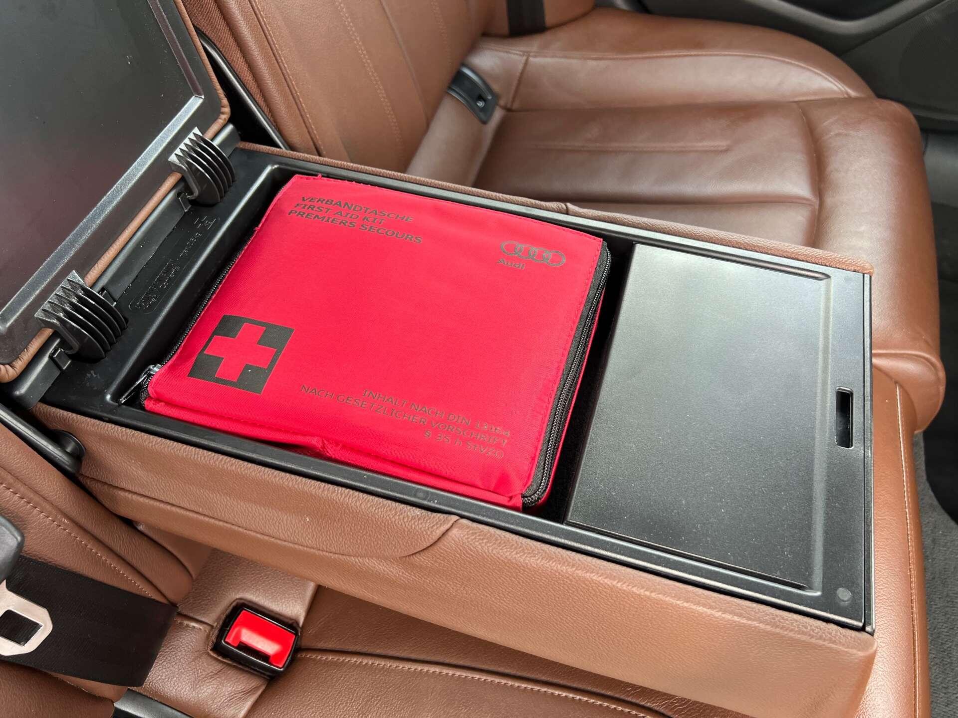 Audi A6 view 50
