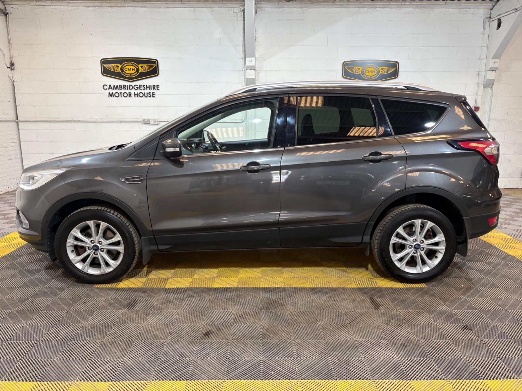 Ford Kuga view 10
