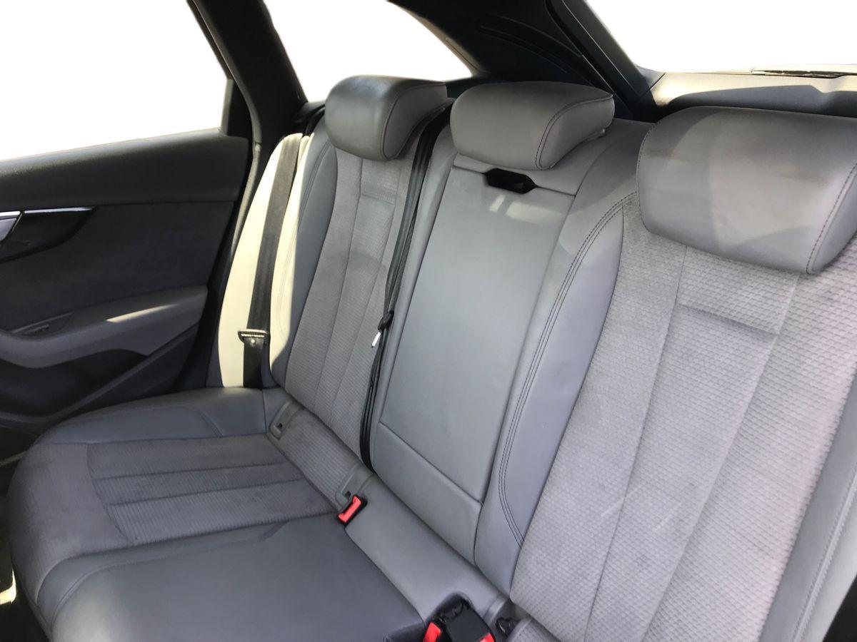 Audi A4 view 7