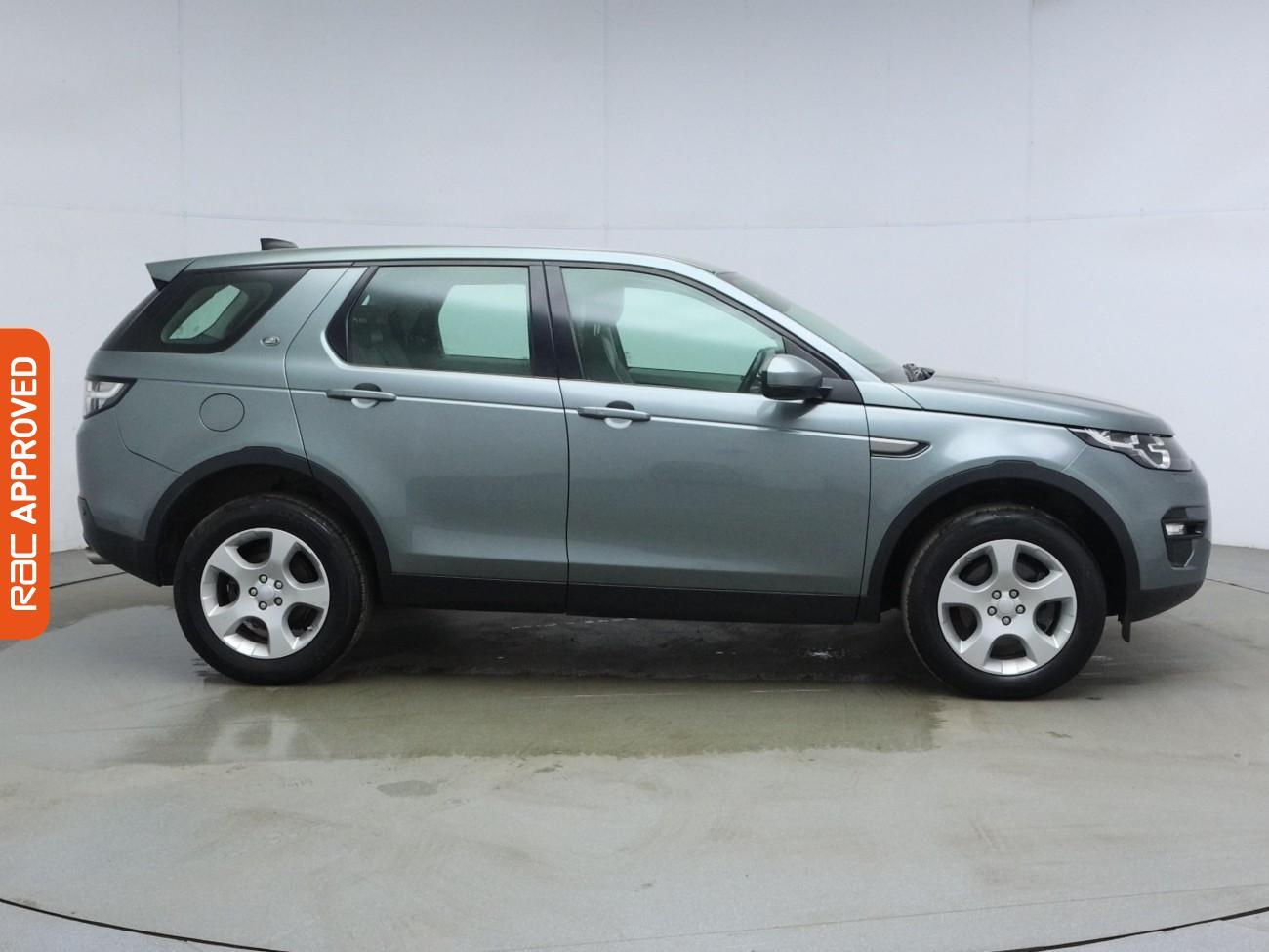 Land Rover Discovery Sport view 6