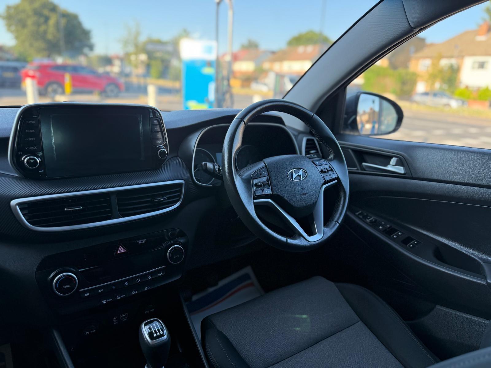 Hyundai Tucson view 26
