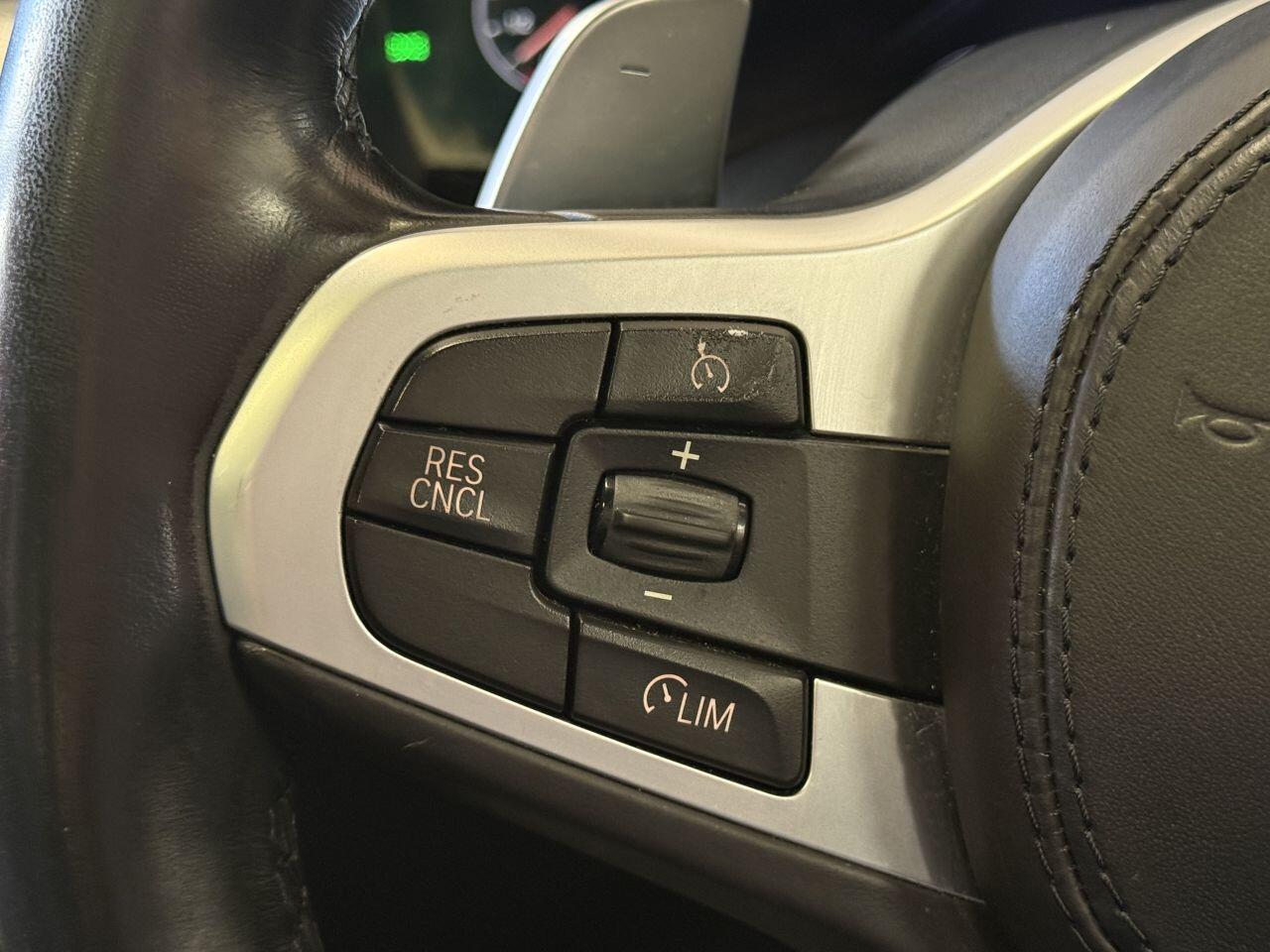 BMW 6 Series Gran Turismo view 38