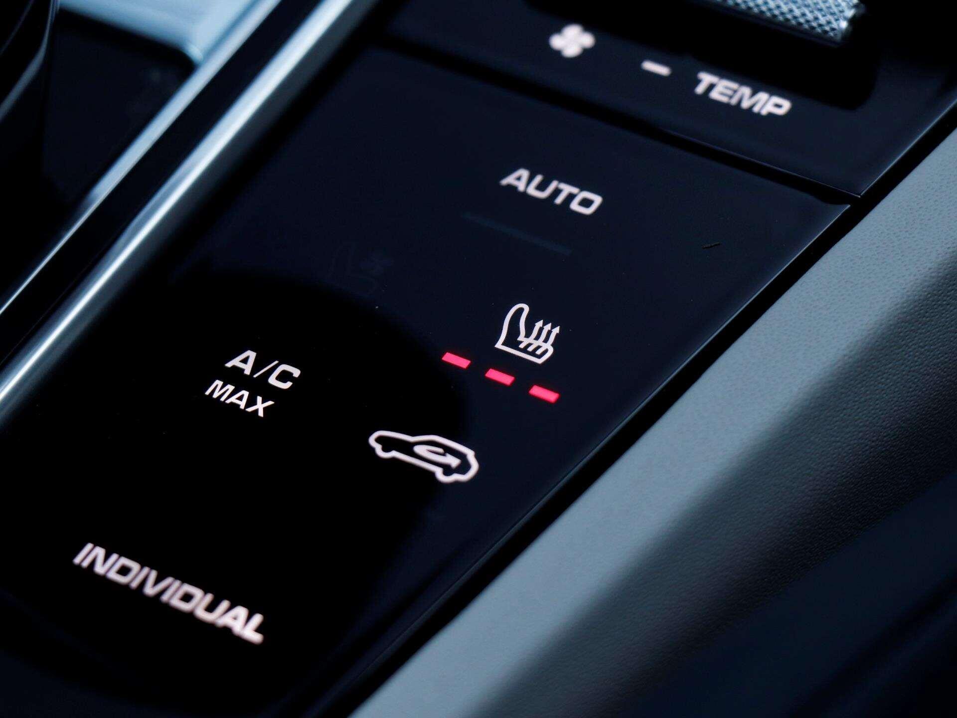 Porsche Cayenne view 18