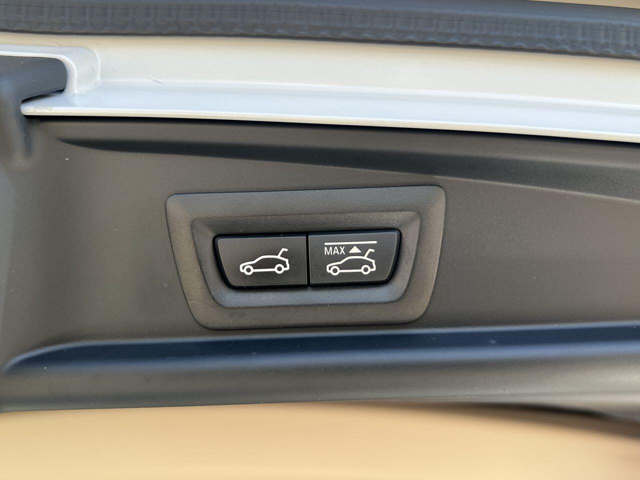 BMW 5 Series view 14