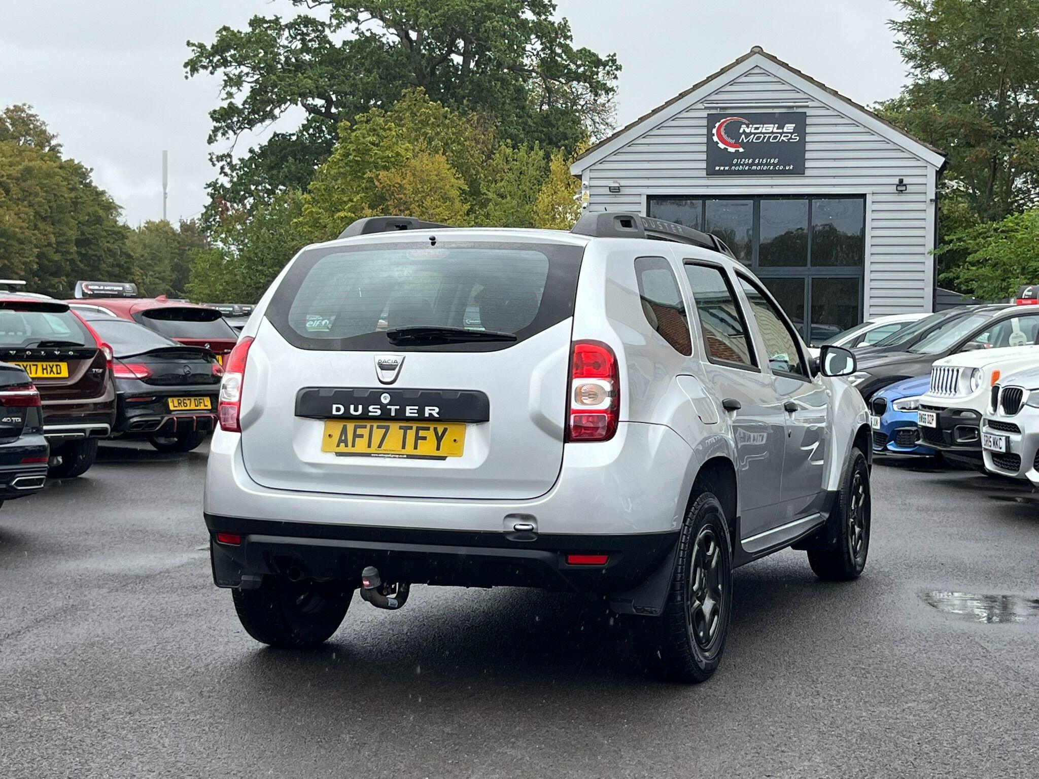 Dacia Duster view 7