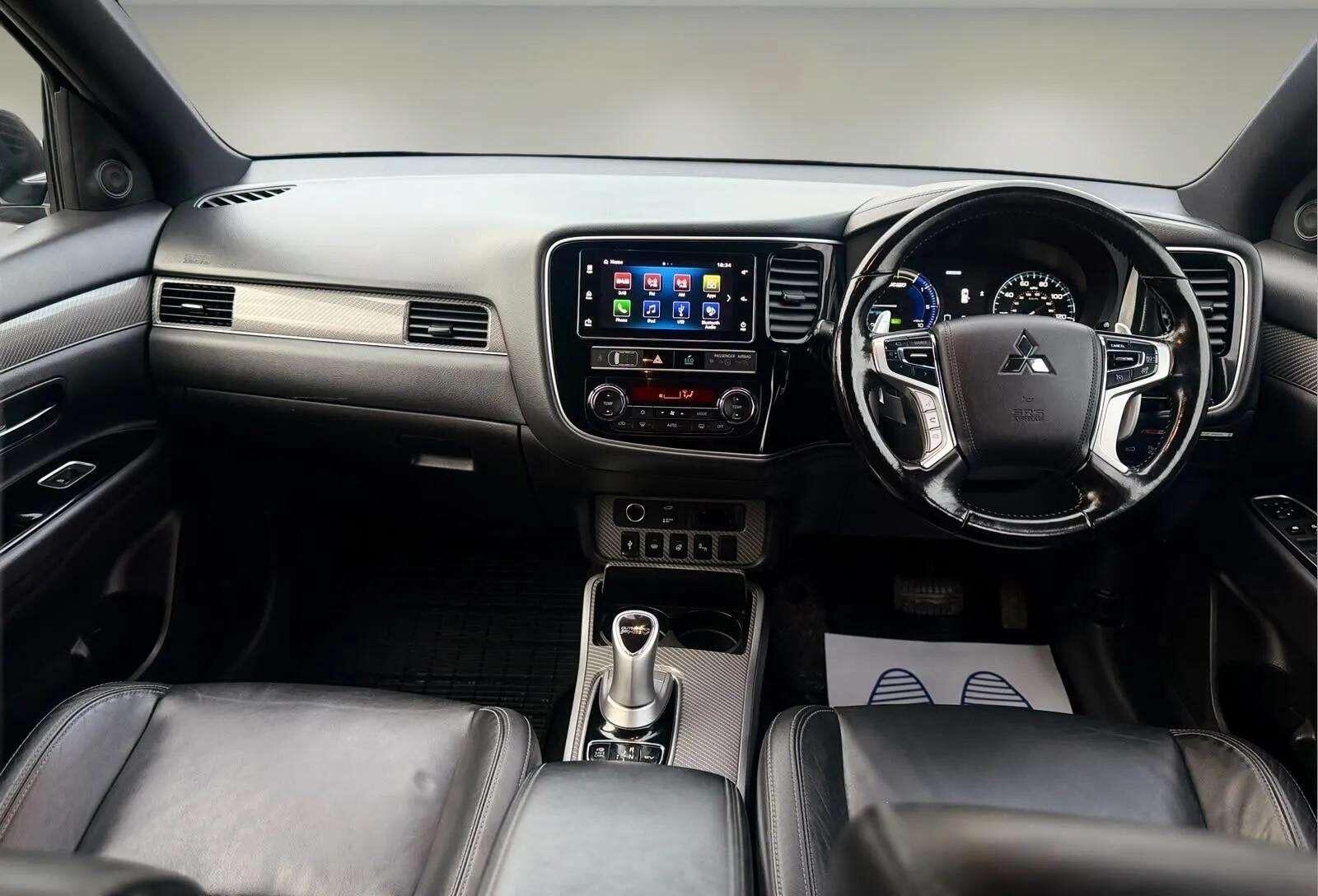 Mitsubishi Outlander view 37