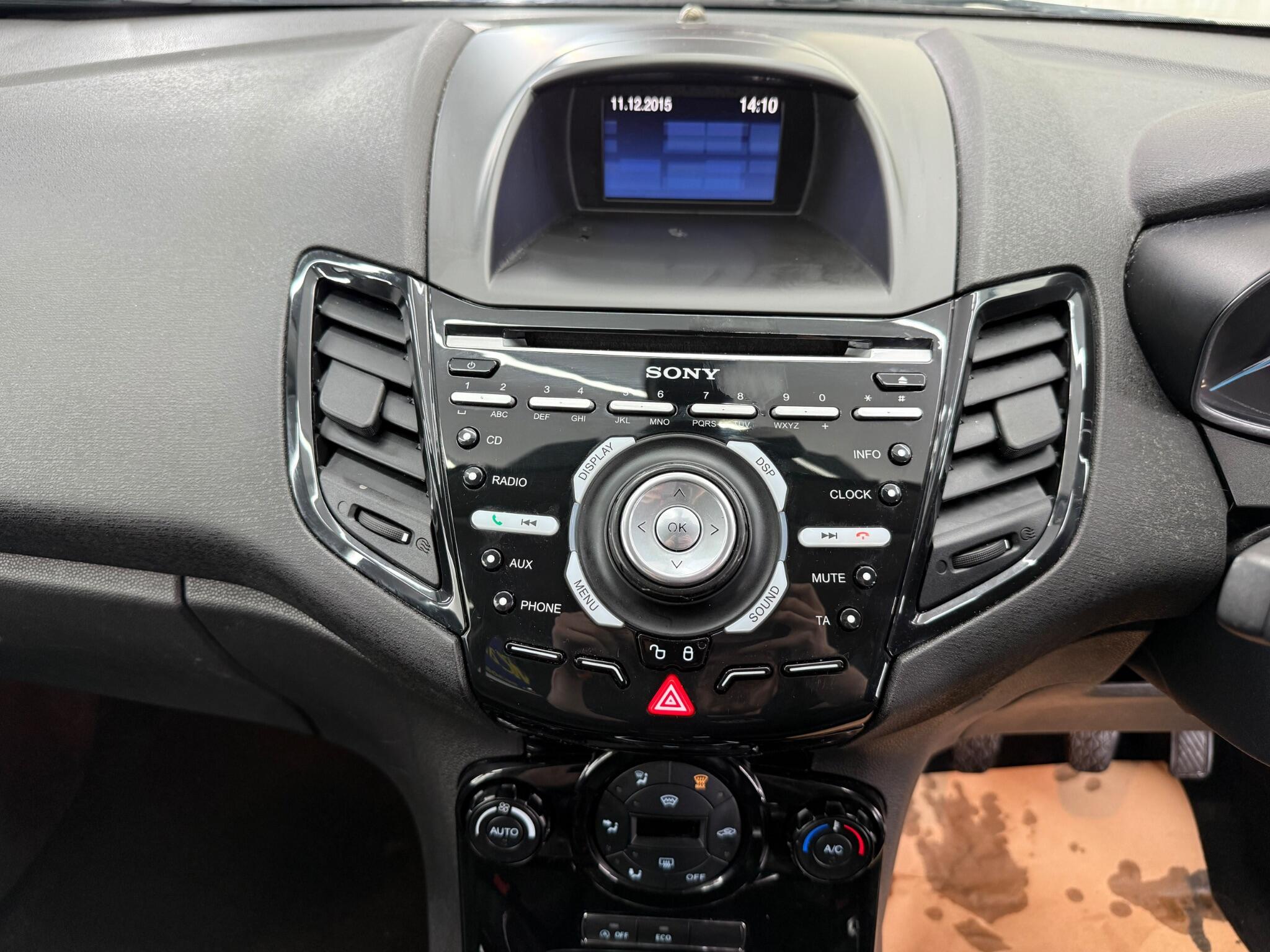 Ford Fiesta view 39