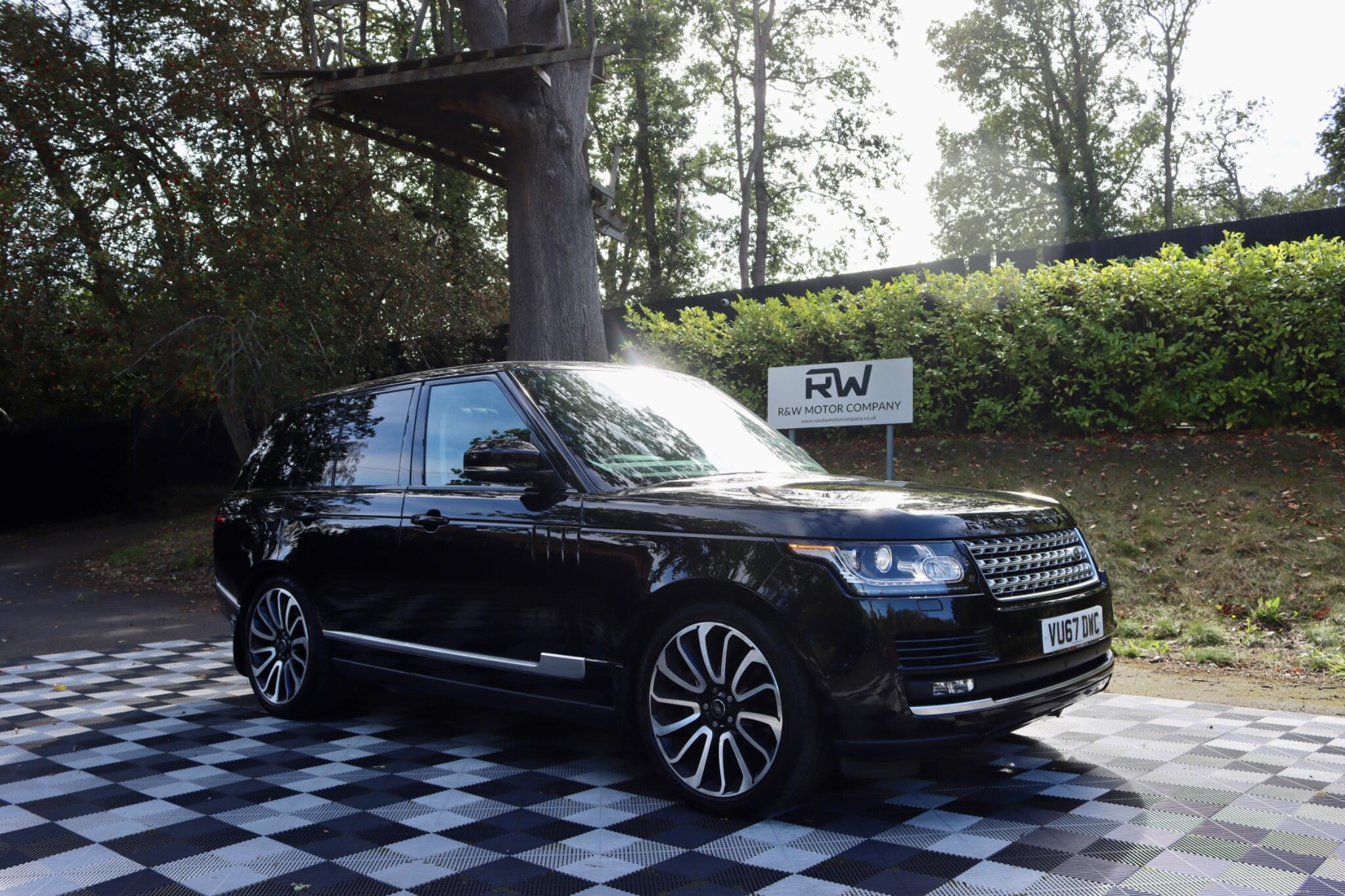 Land Rover Range Rover view 32