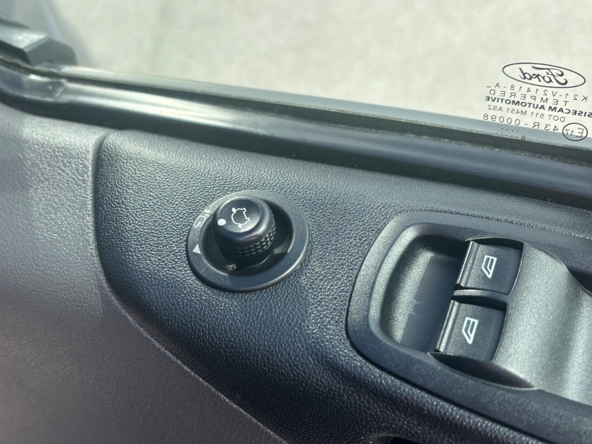 Ford Transit Custom view 20