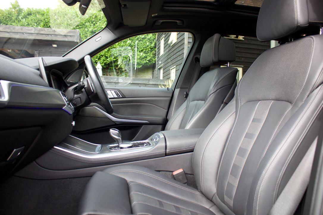 BMW X5 view 9