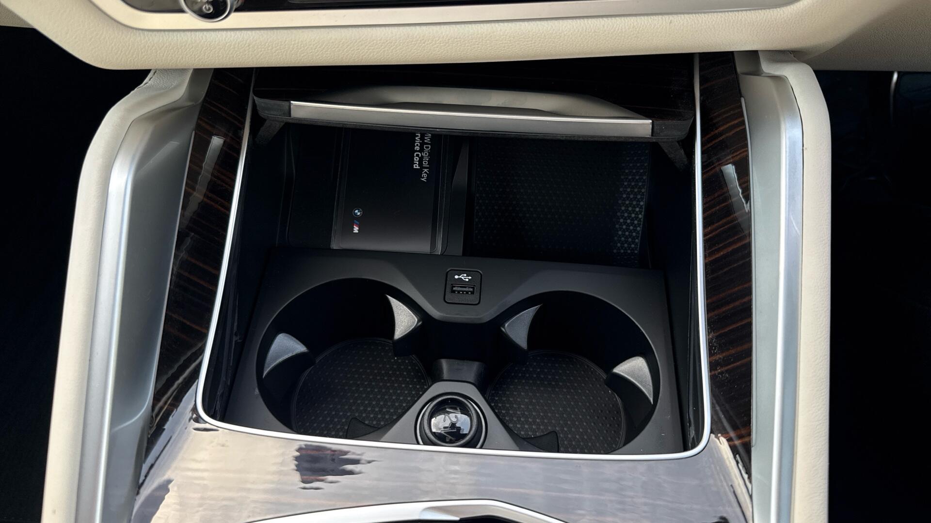 BMW X6 view 40