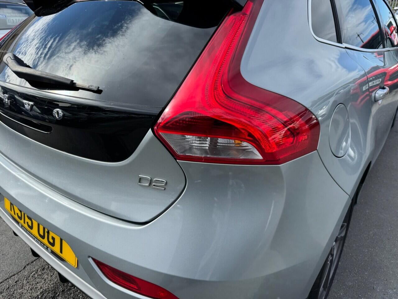 Volvo V40 view 25
