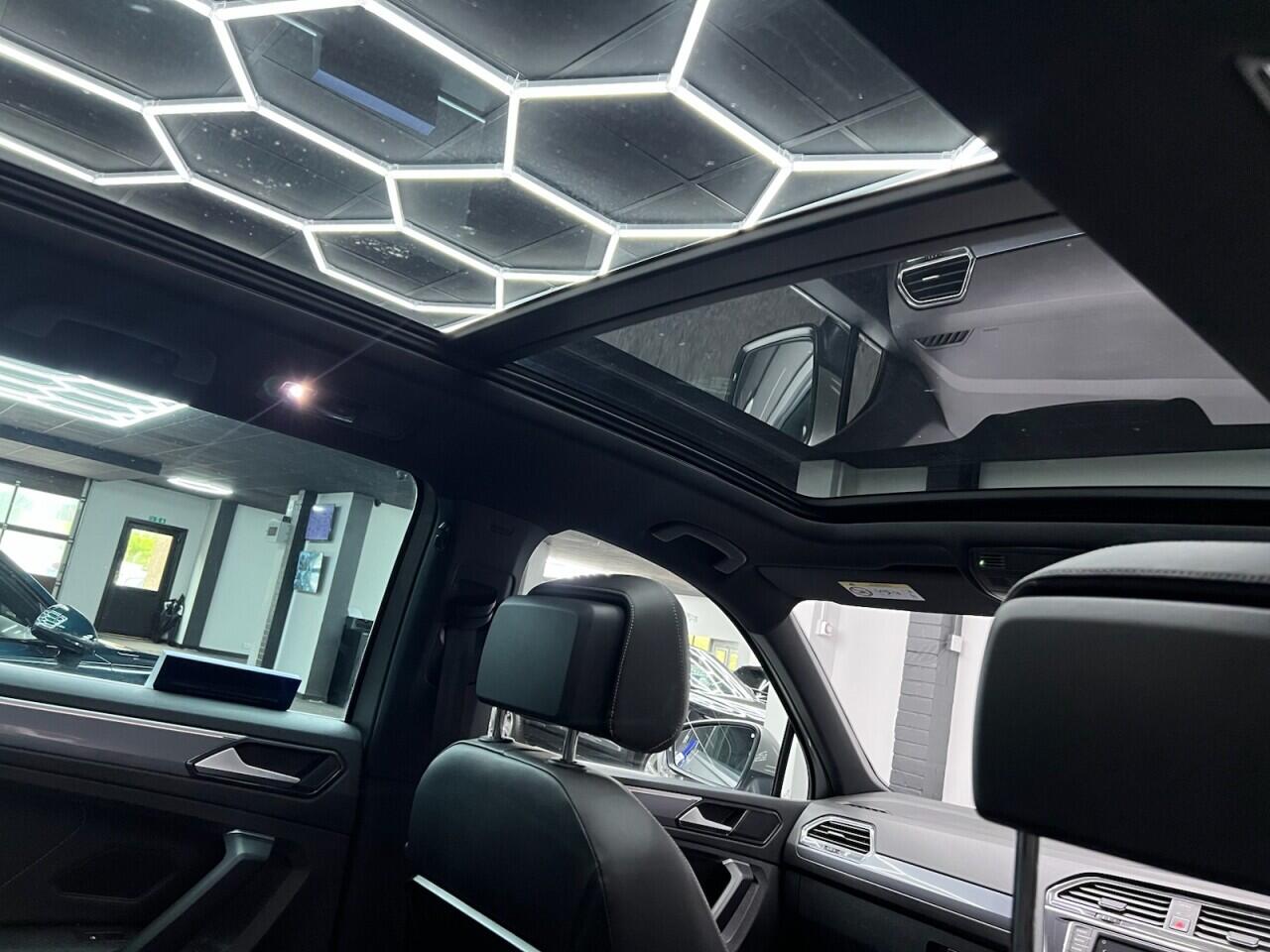 Volkswagen Tiguan view 43