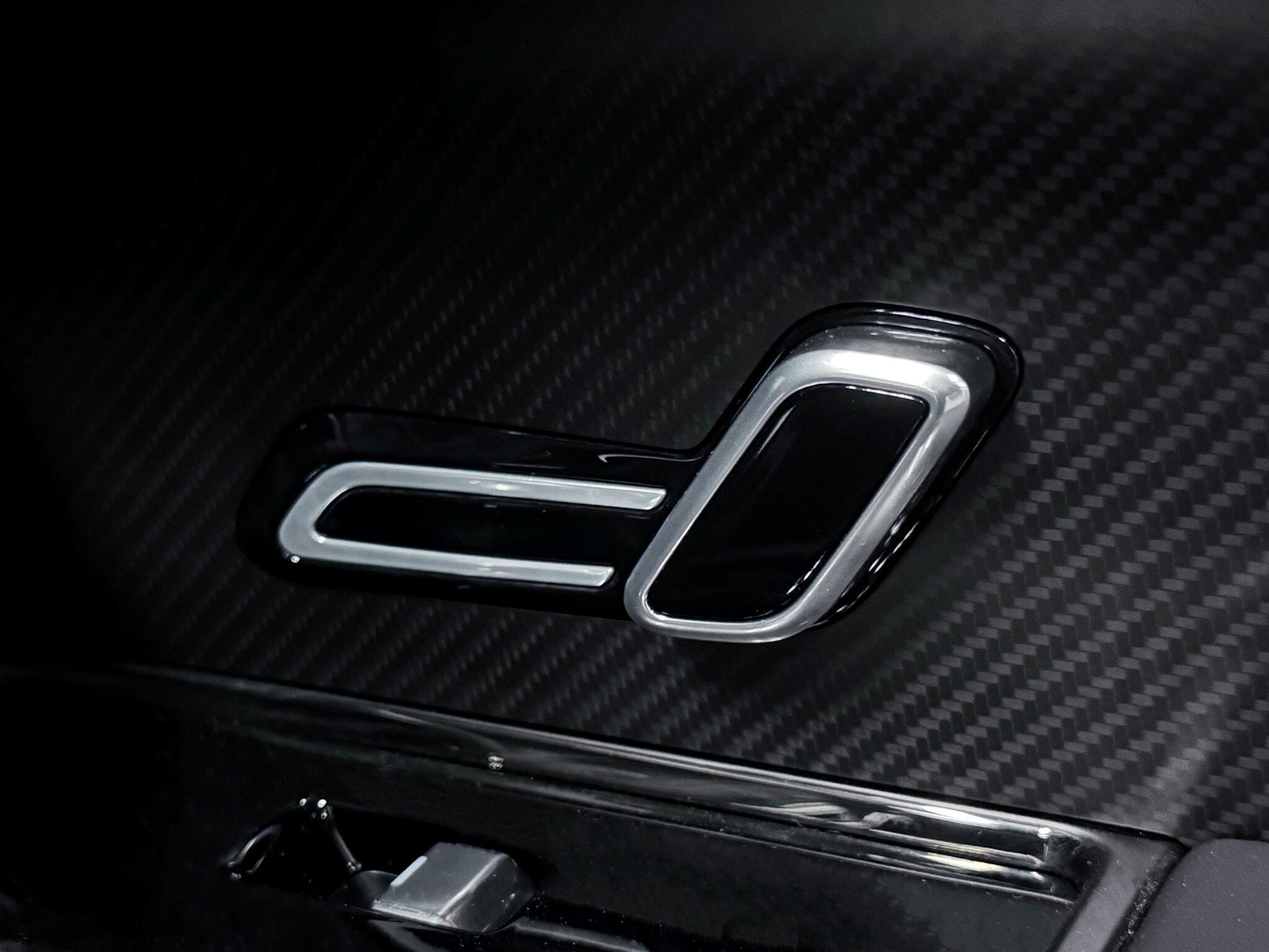 Land Rover Range Rover Sport view 31