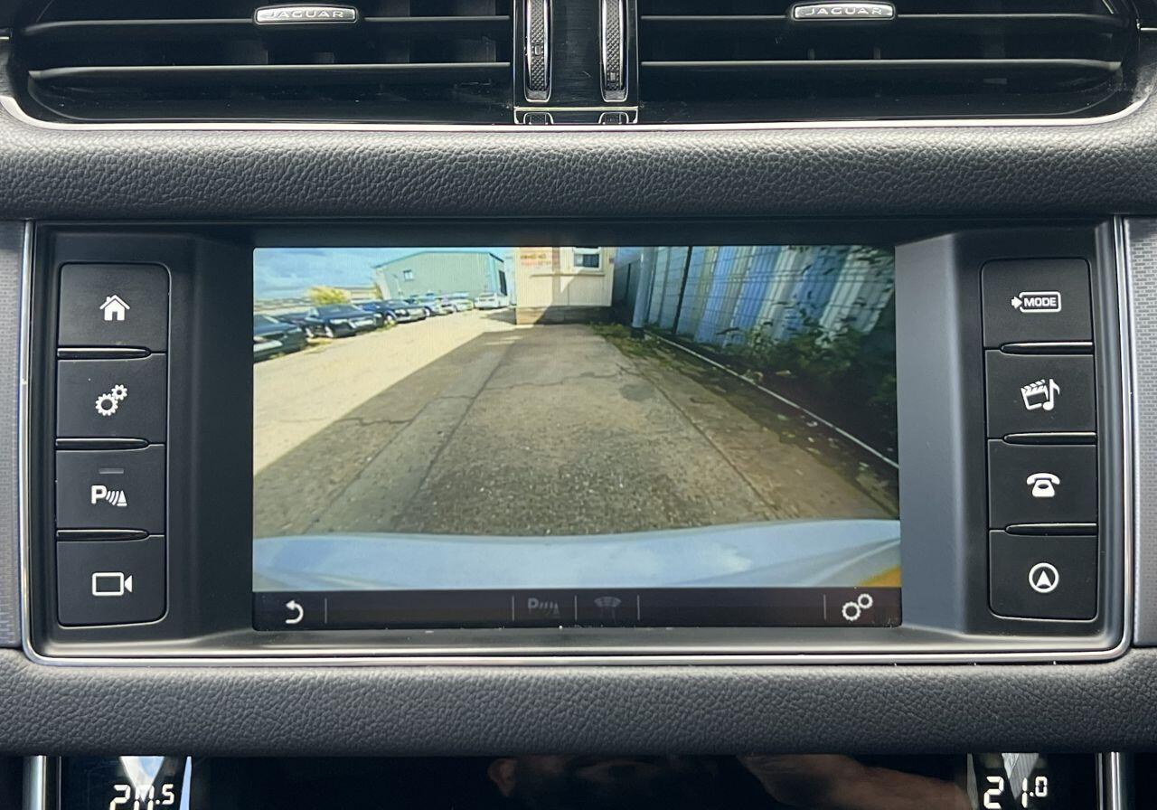Jaguar XF view 47