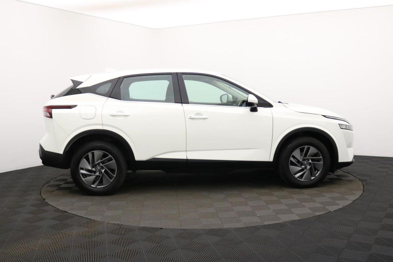 Nissan Qashqai view 2
