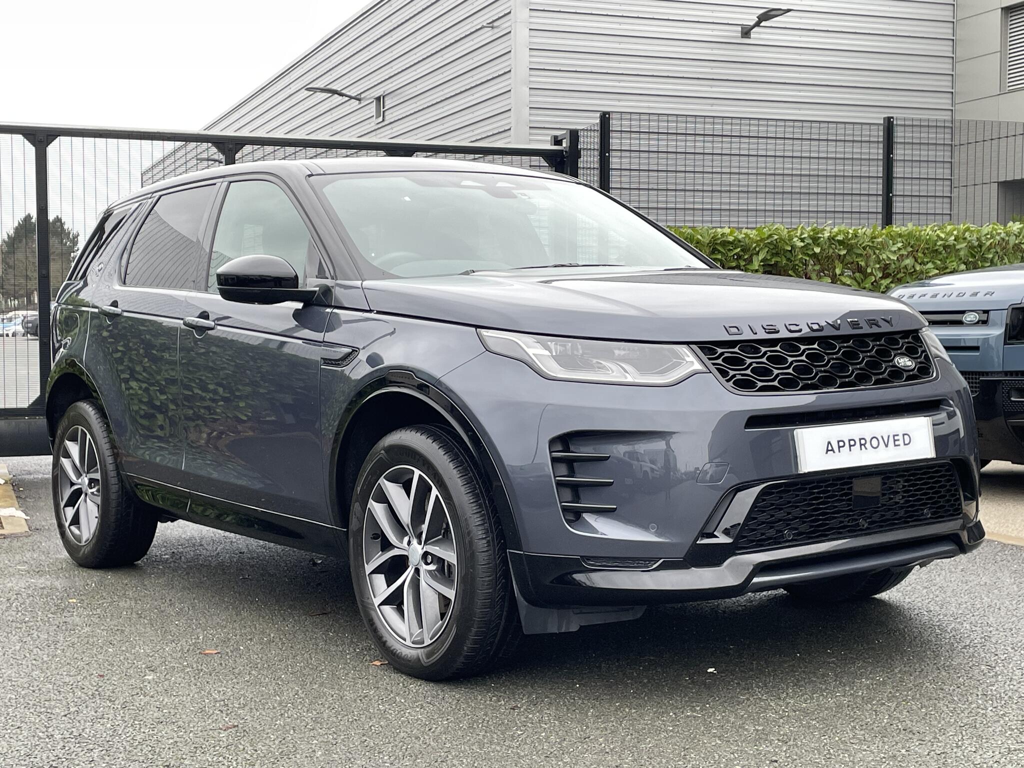 Land Rover Discovery Sport view 58