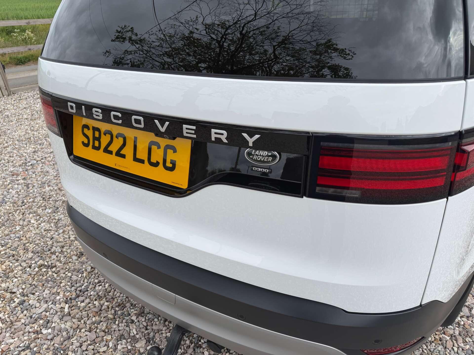 Land Rover Discovery view 10