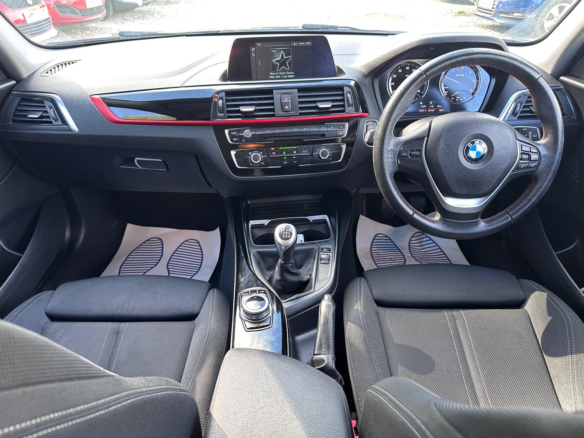 BMW 1 Series view 25