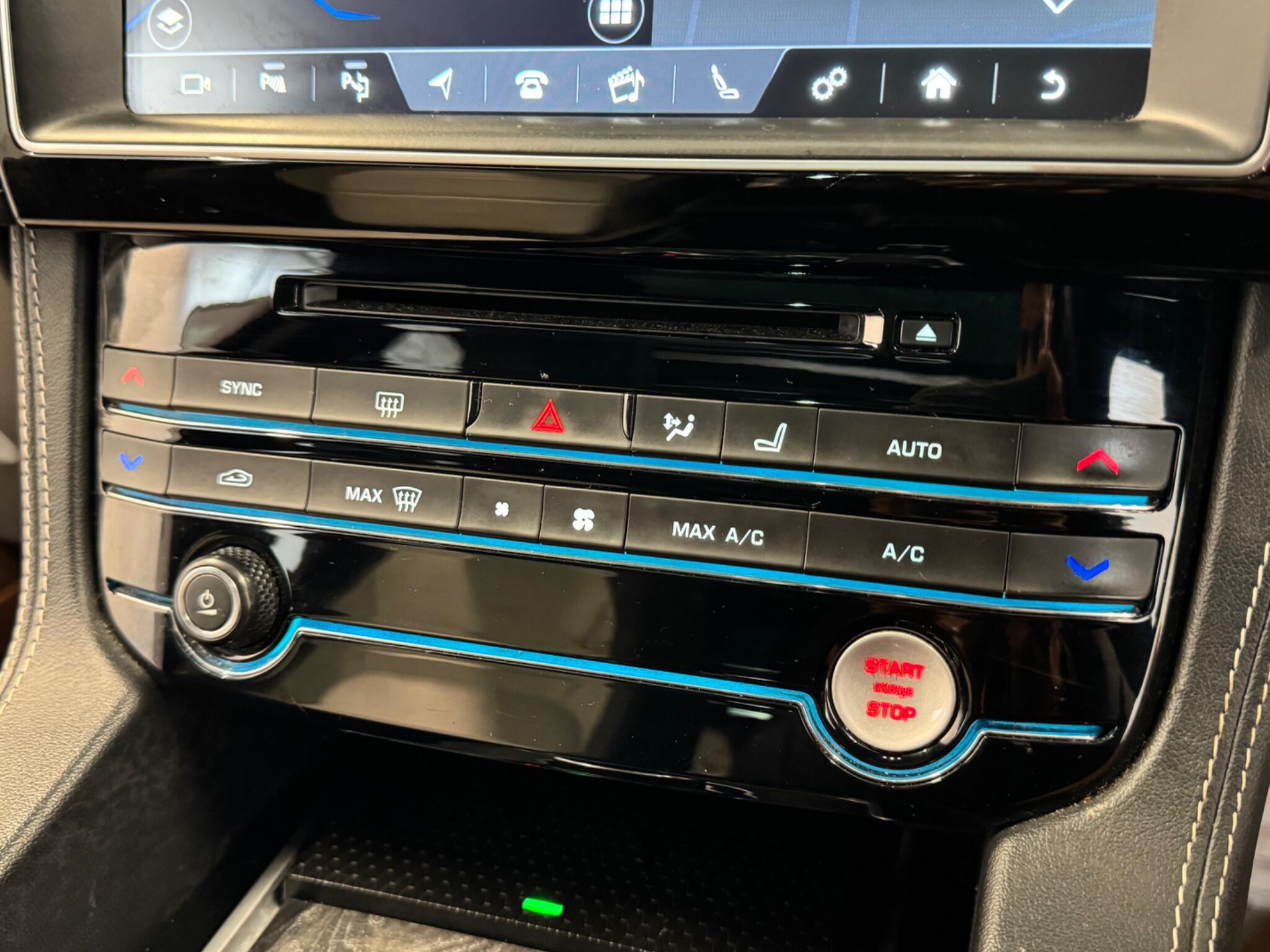 Jaguar F-Pace view 46