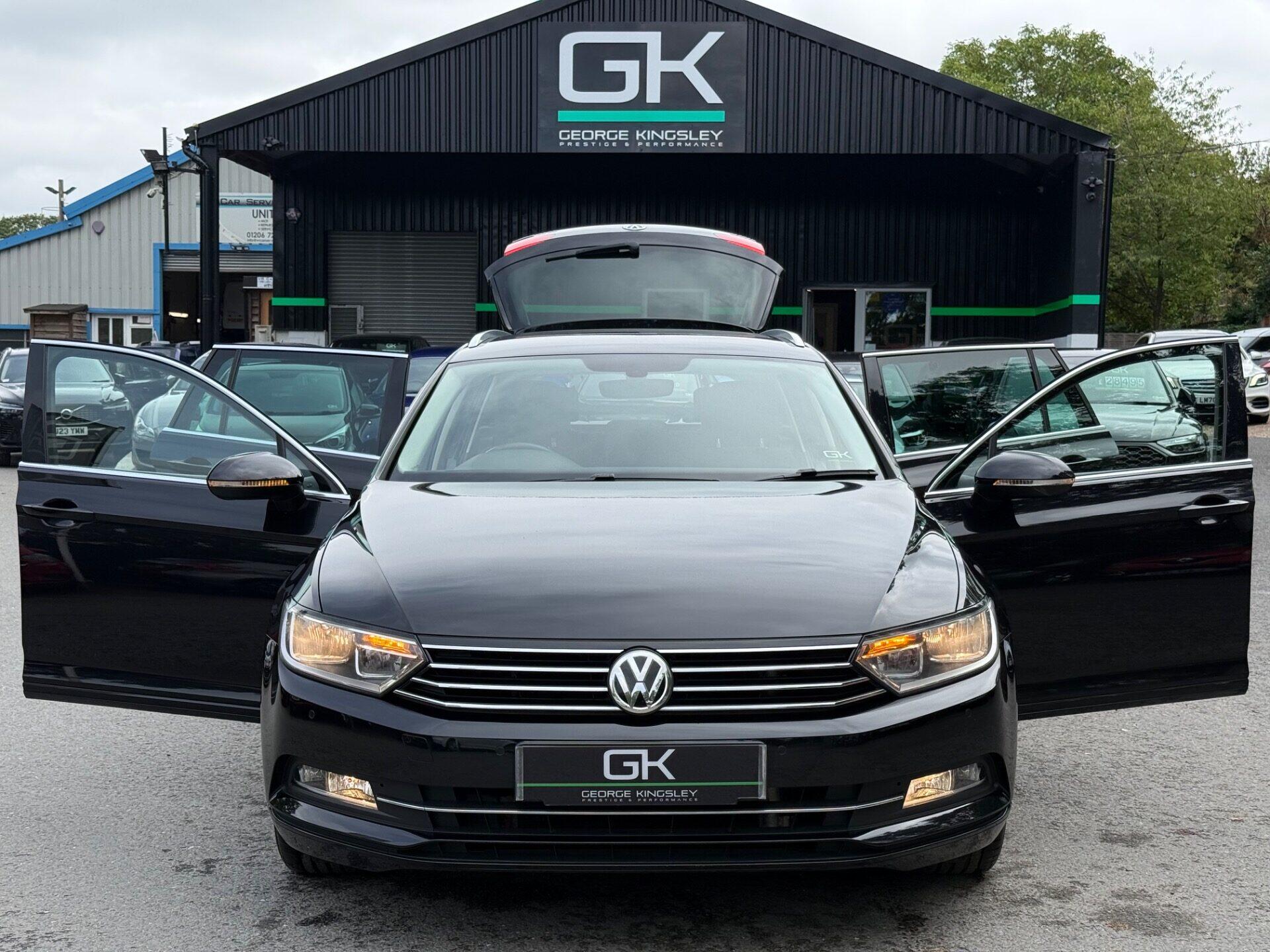 Volkswagen Passat view 20