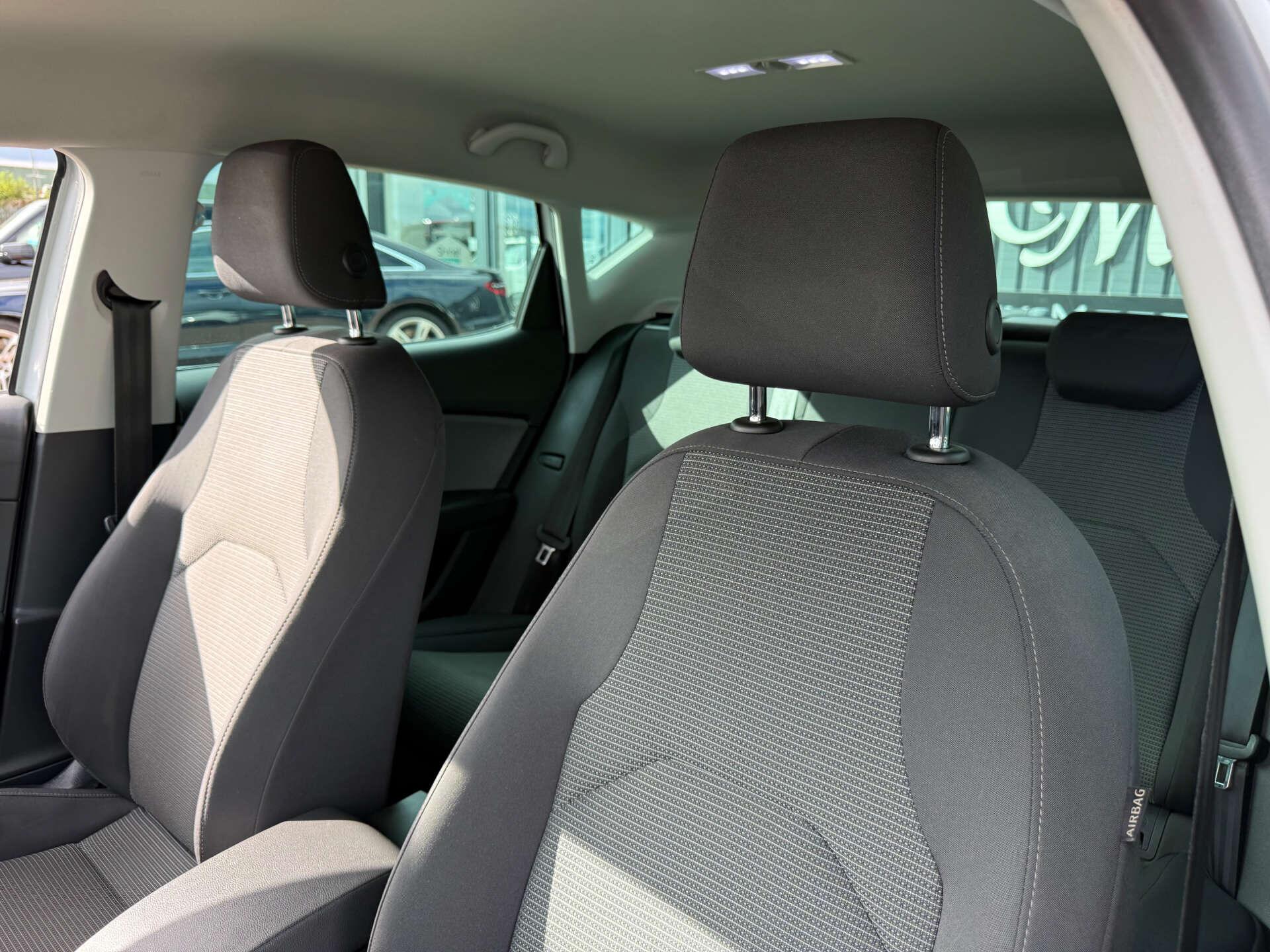 Seat Leon view 78