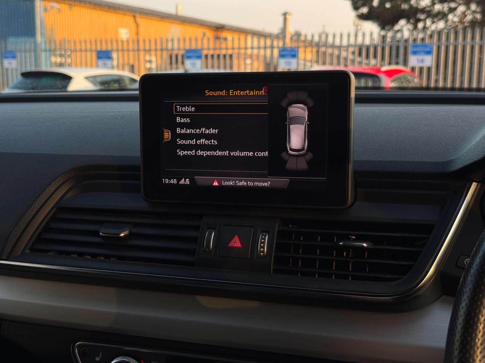 Audi Q5 view 65