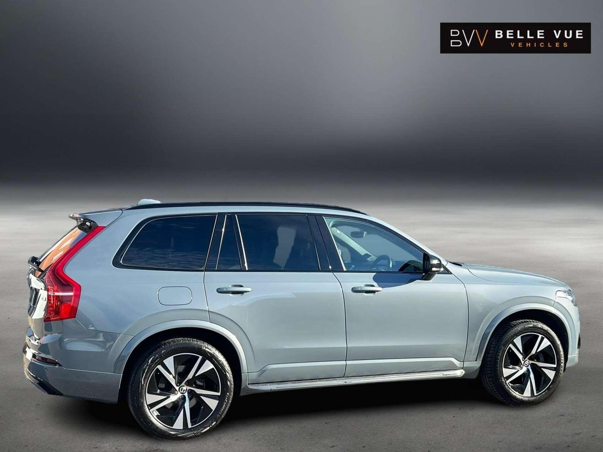 Volvo XC90 view 32