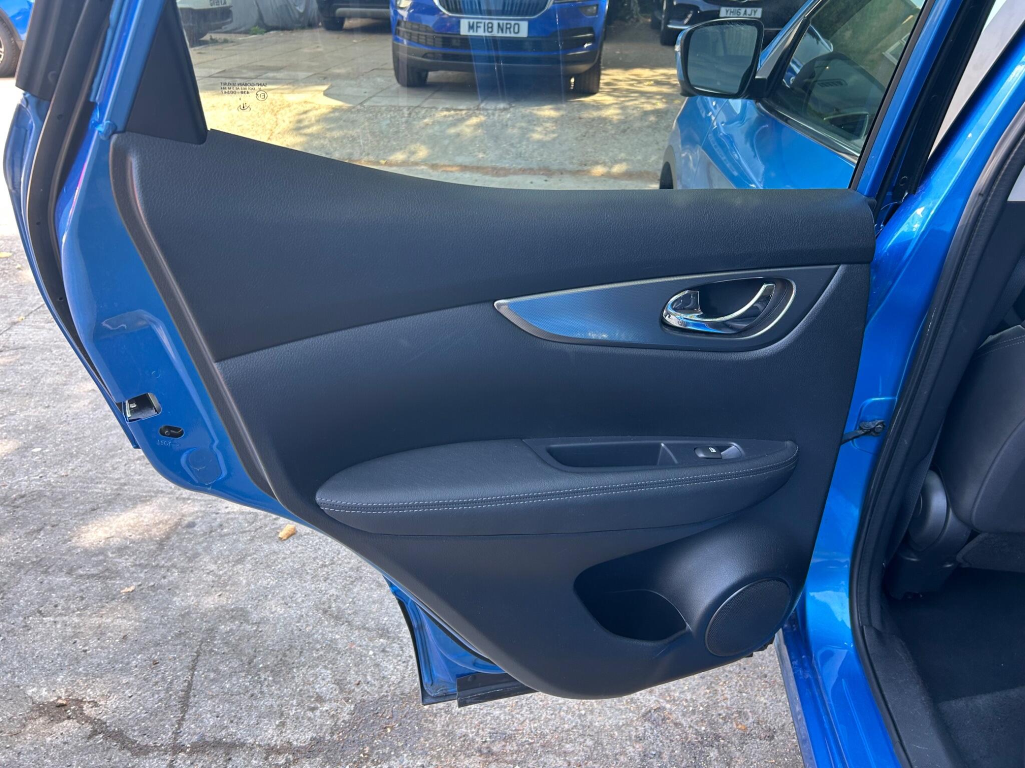 Nissan Qashqai view 30