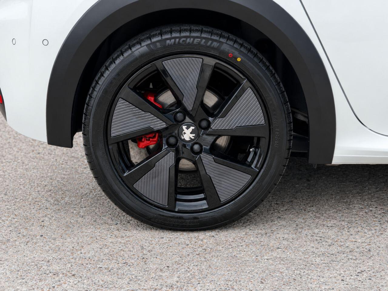 Peugeot E-208 view 12