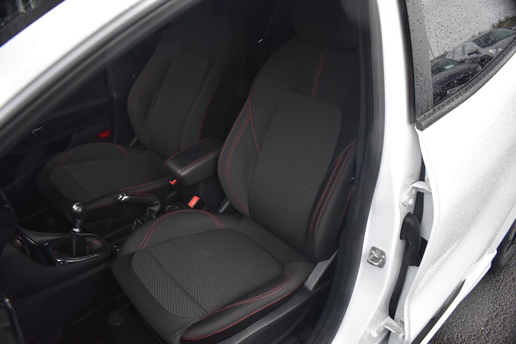 Ford Puma view 39