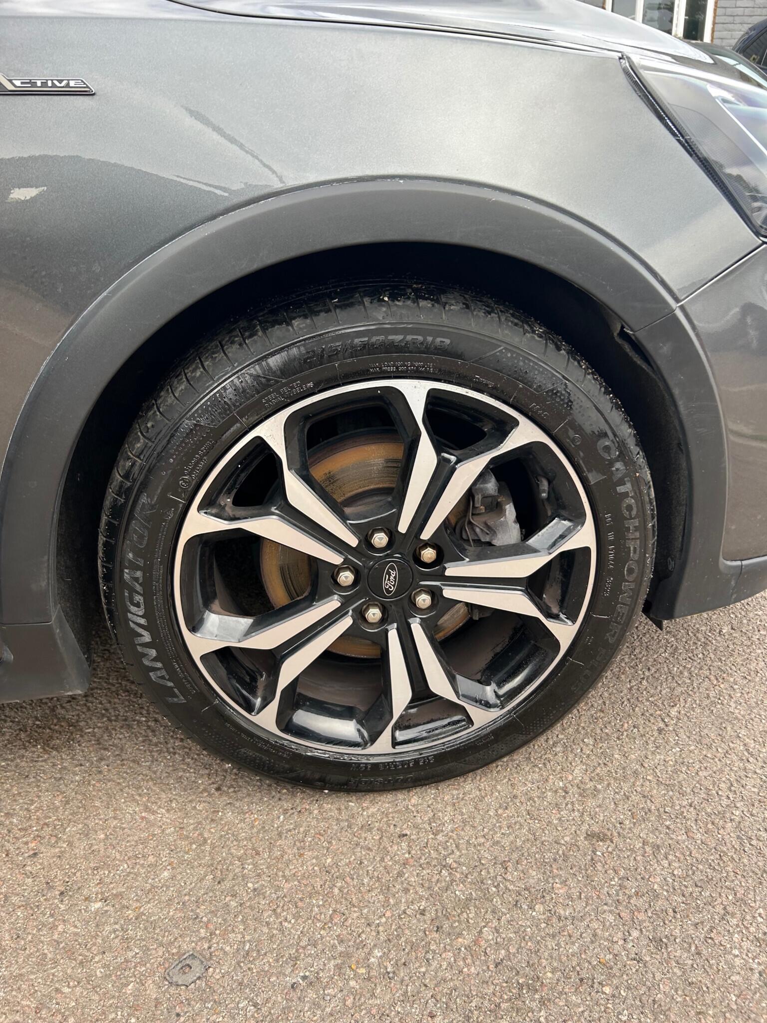 Ford Focus view 16