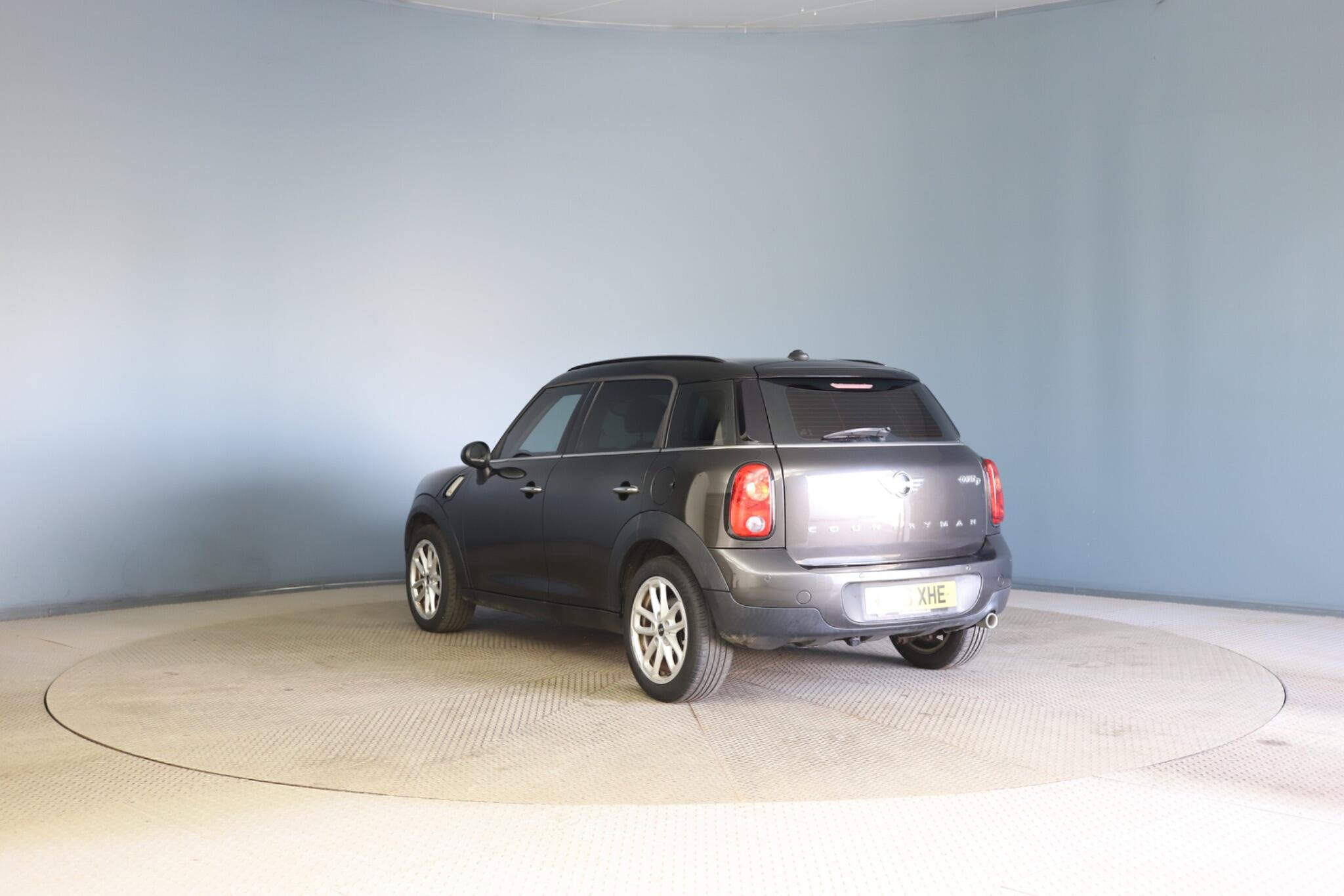 Mini Countryman view 4