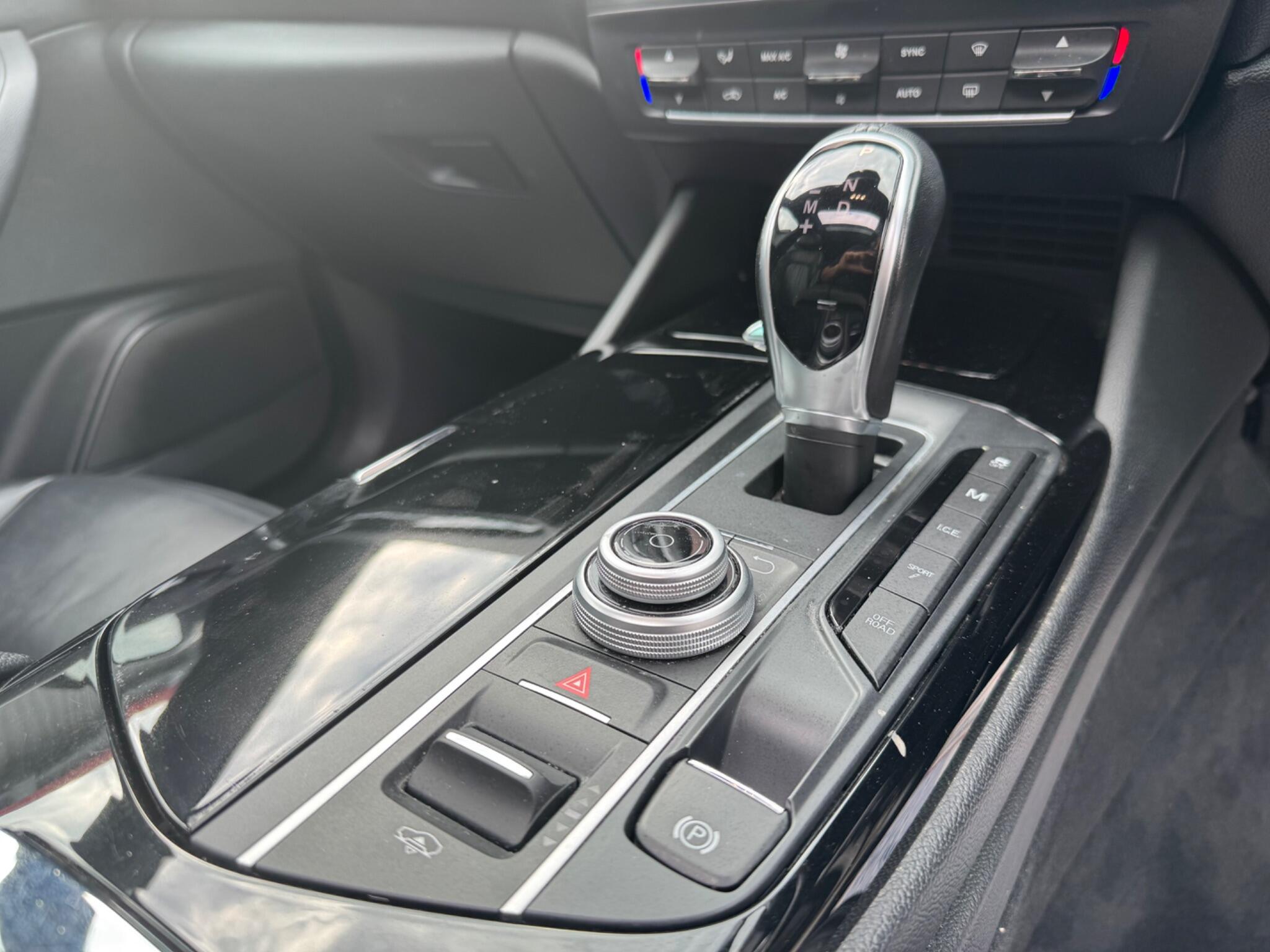 Maserati Levante view 18