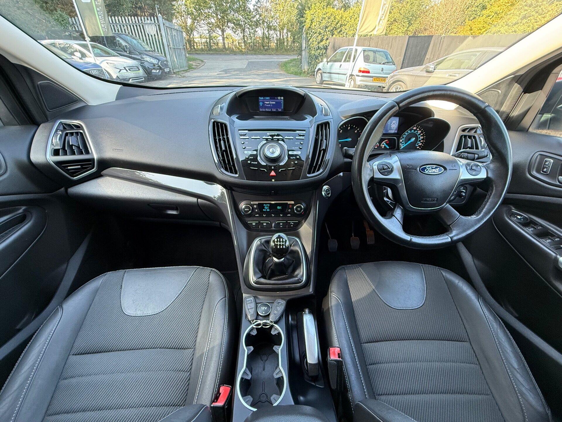 Ford Kuga view 4