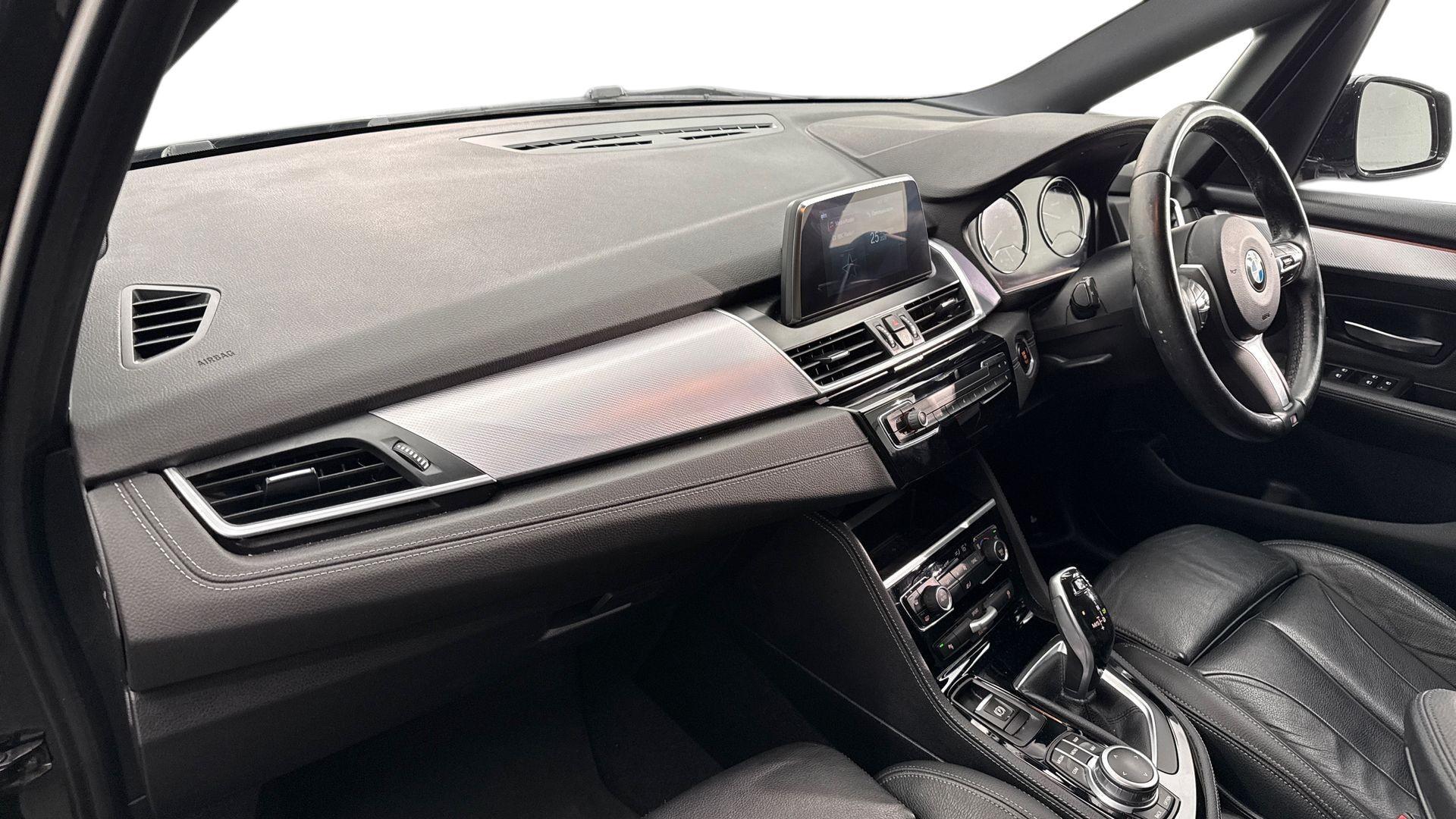 BMW 2 Series view 7