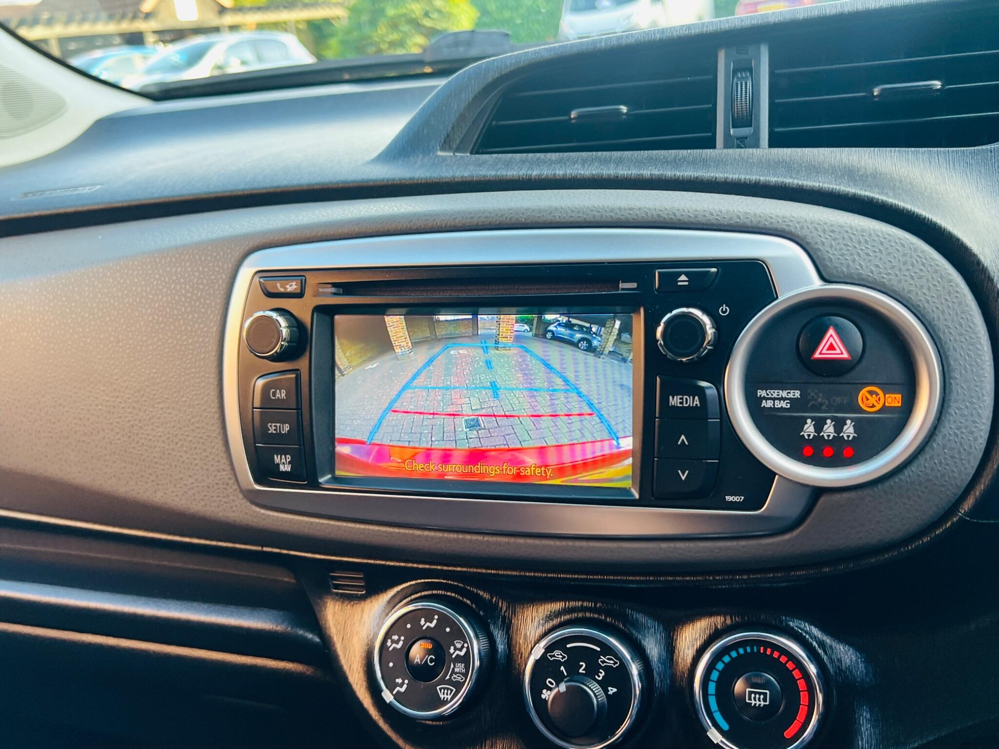 Toyota Yaris view 36