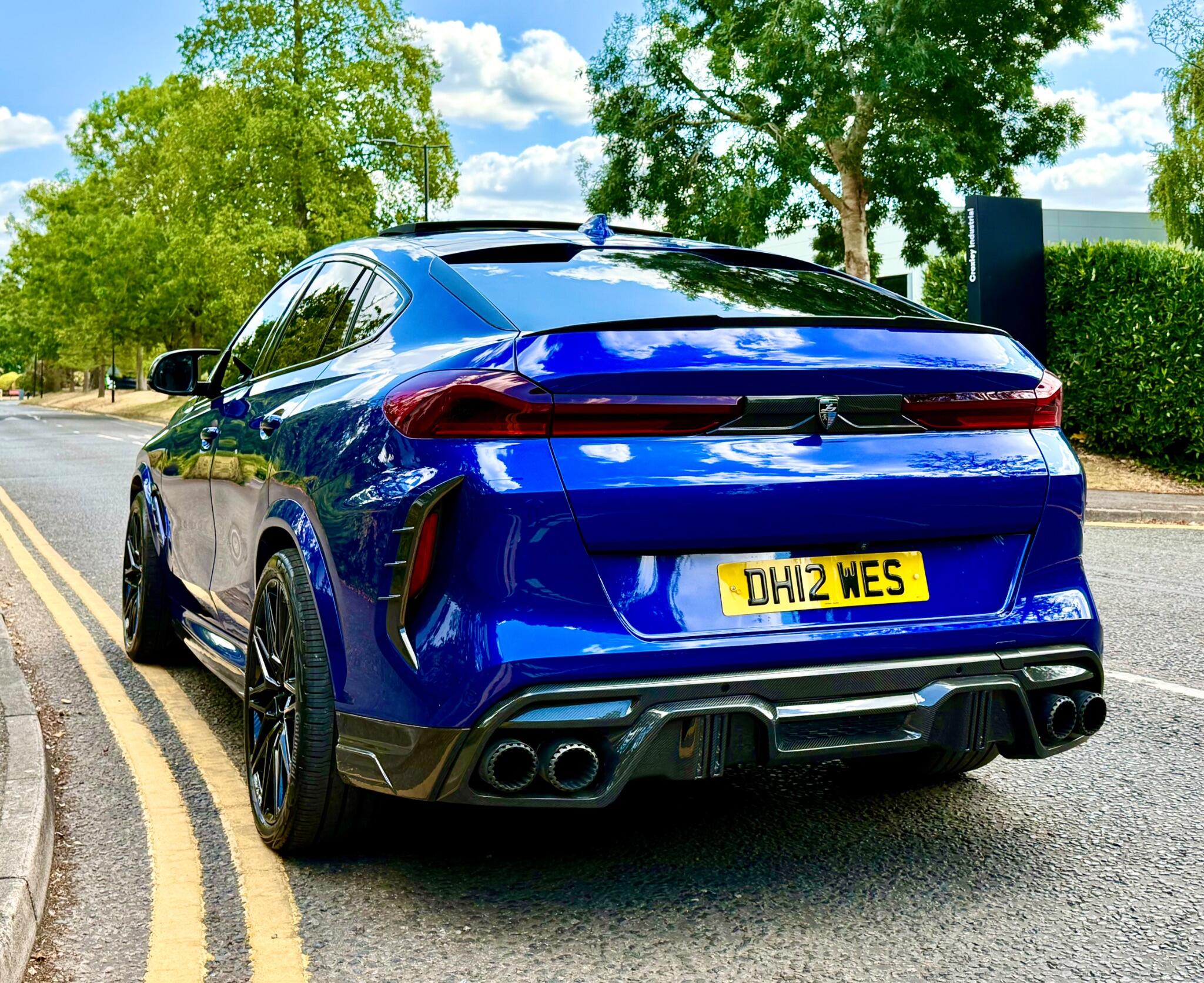 BMW X6 M view 10