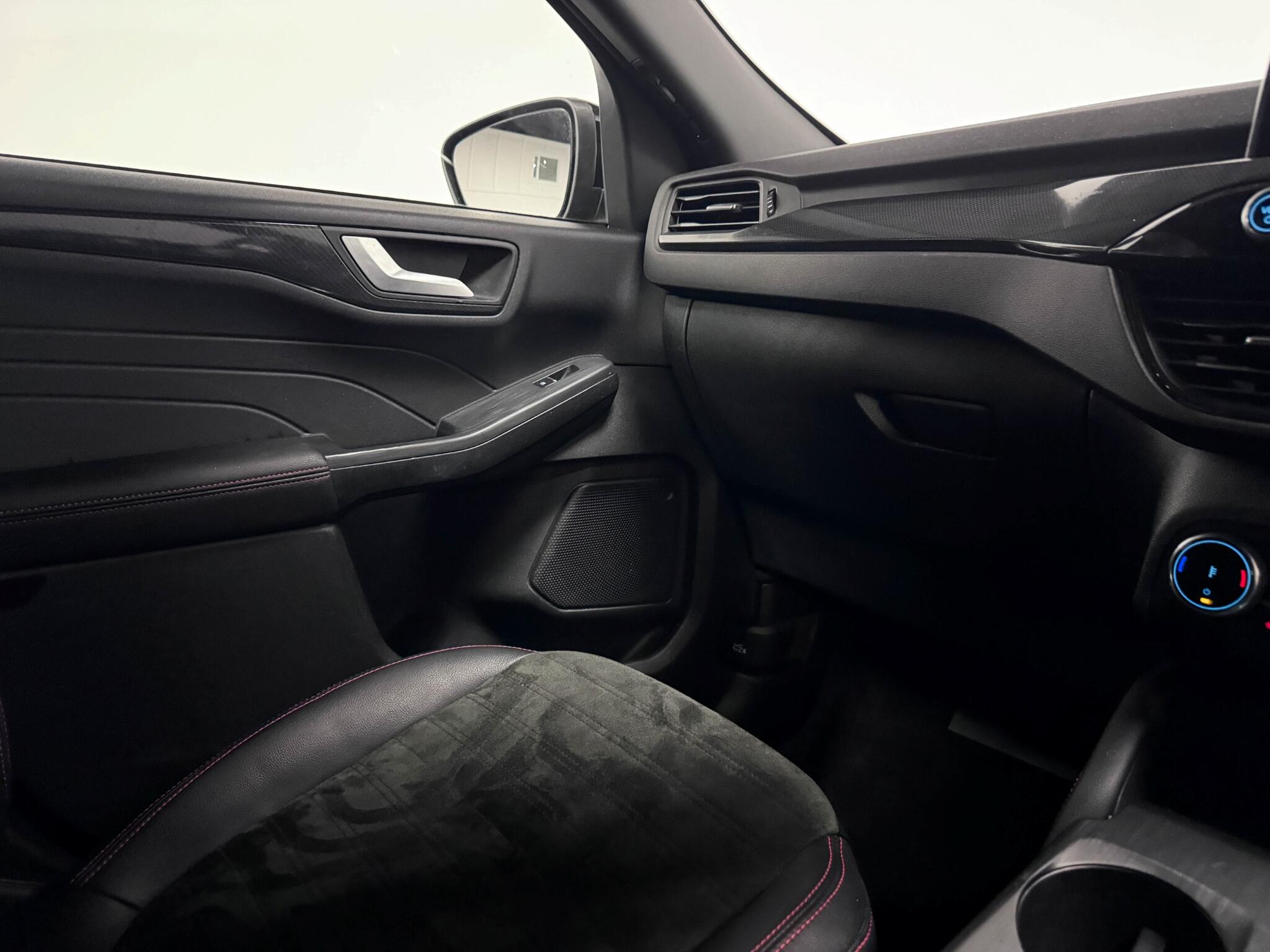 Ford Kuga view 36