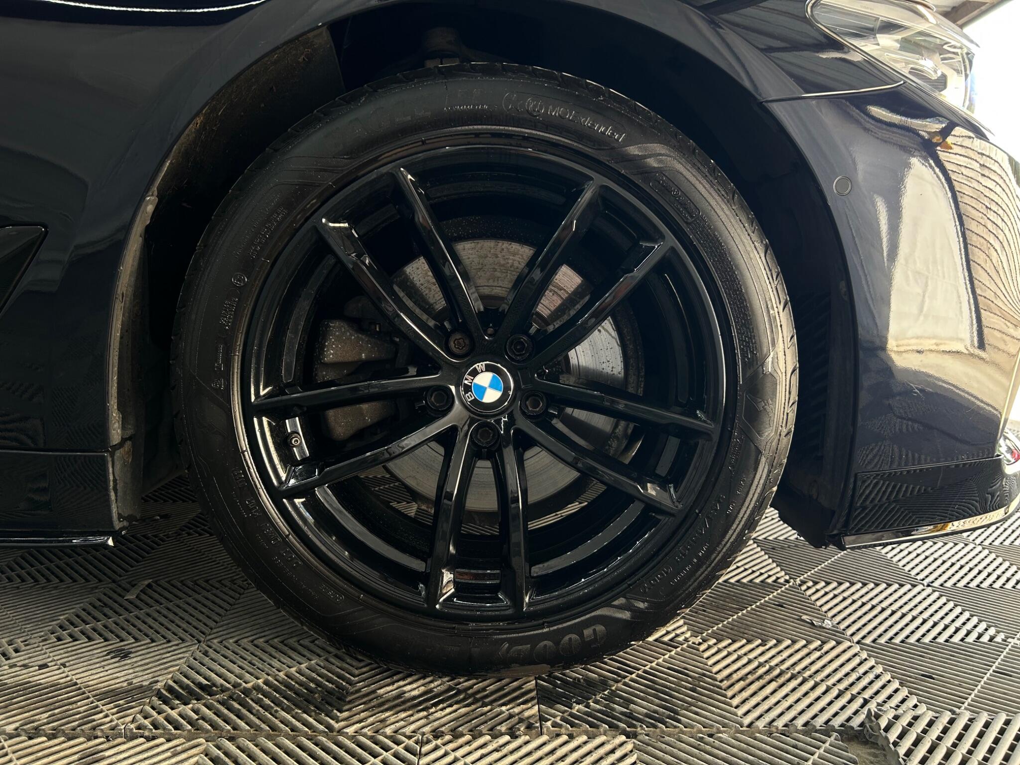 BMW 5 Series view 35