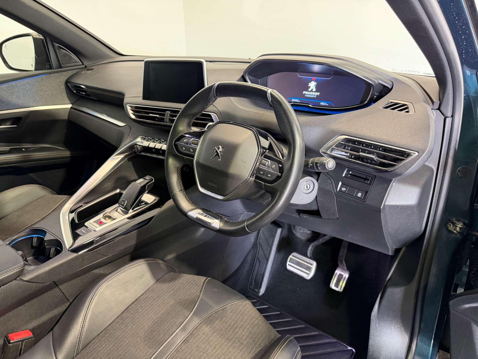 Peugeot 5008 view 23