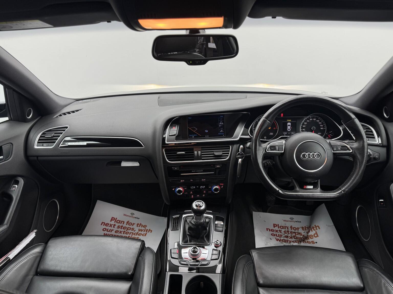 Audi A4 view 13