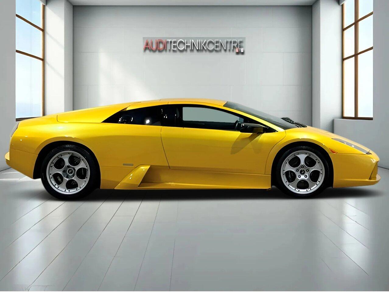 Lamborghini Murcielago view 12